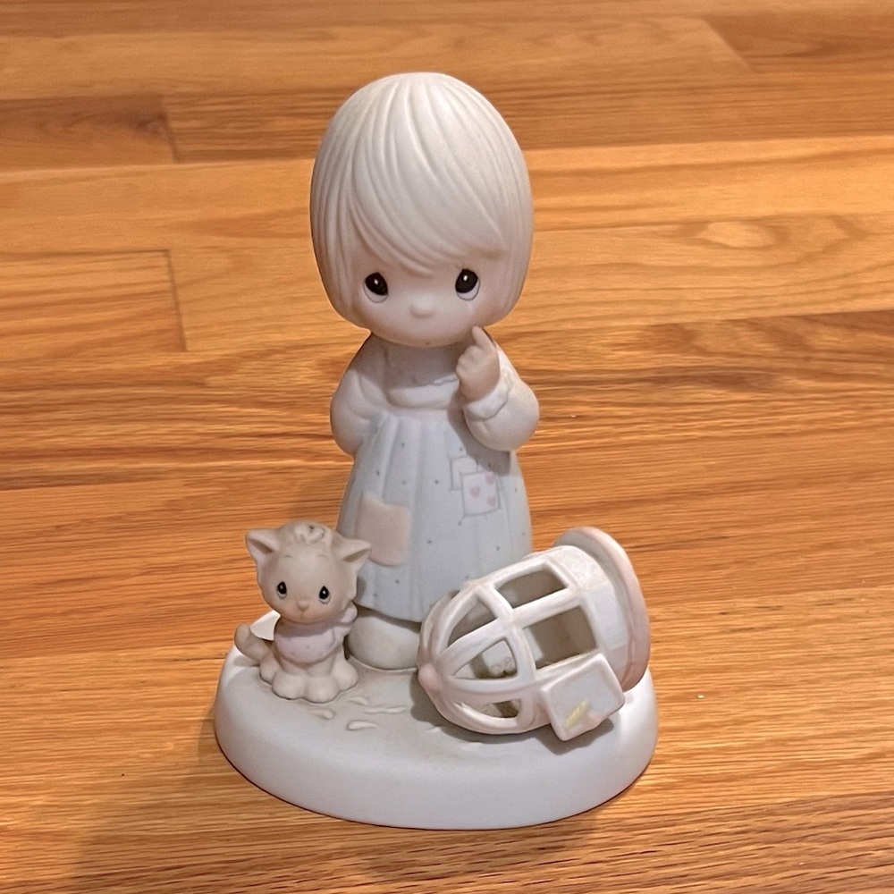 Vintage Precious Moment figurine